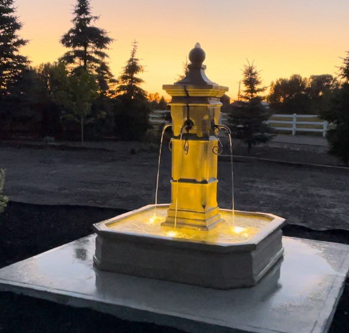 Aquitaine Pond Fountain